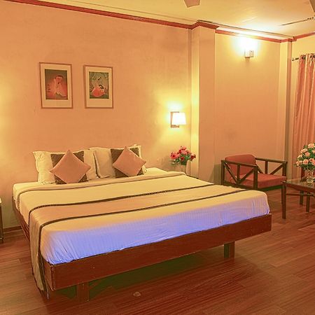 Landmark Hotels Guwahati Esterno foto