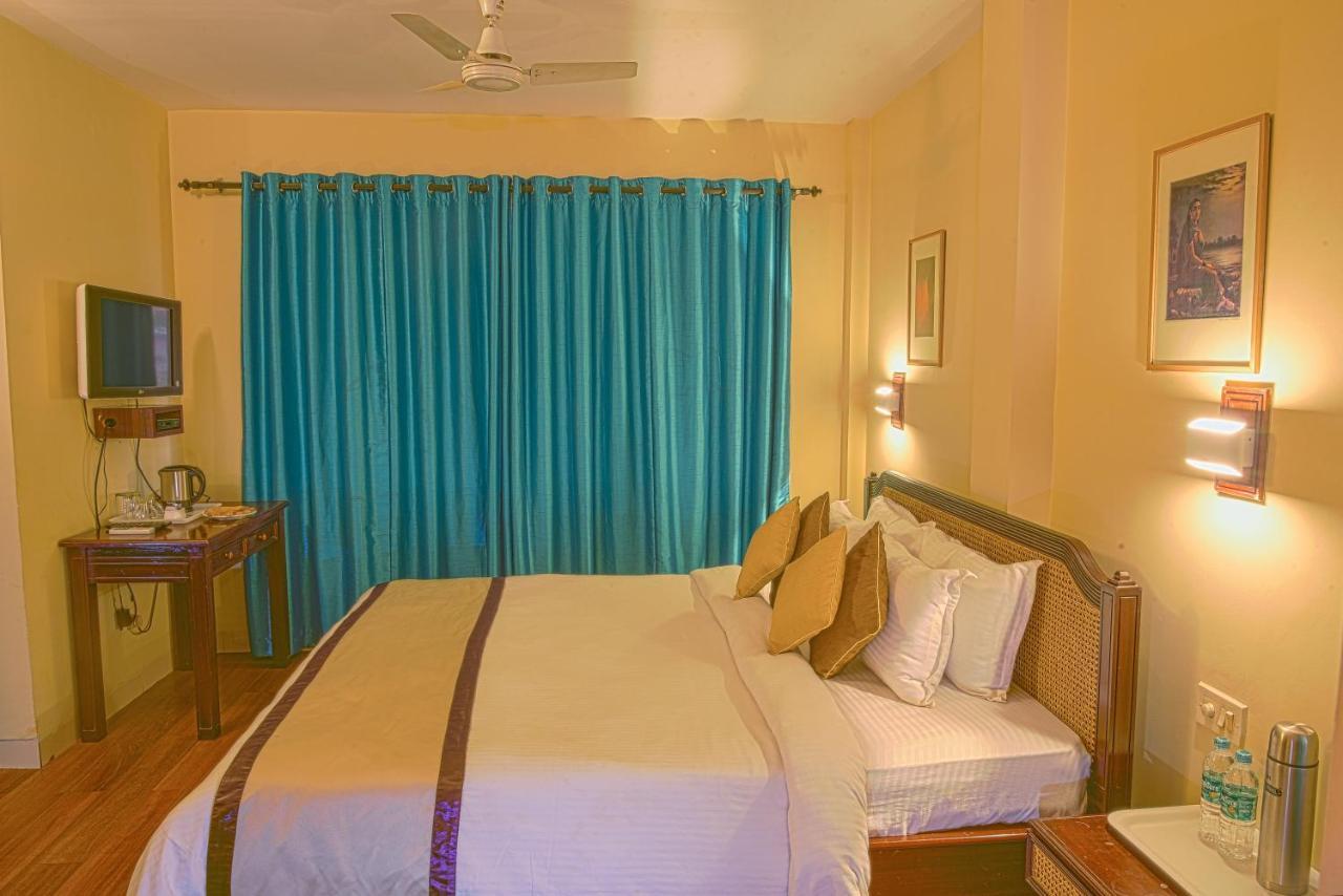 Landmark Hotels Guwahati Esterno foto