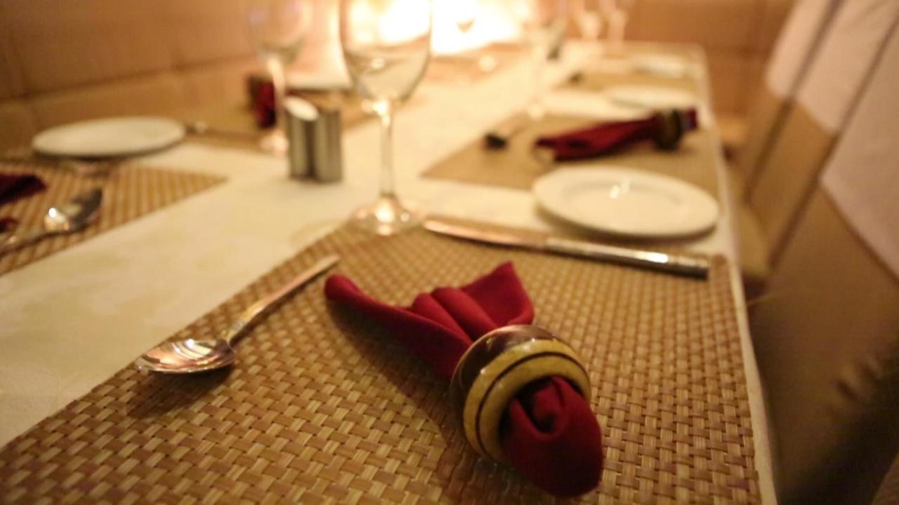 Landmark Hotels Guwahati Esterno foto