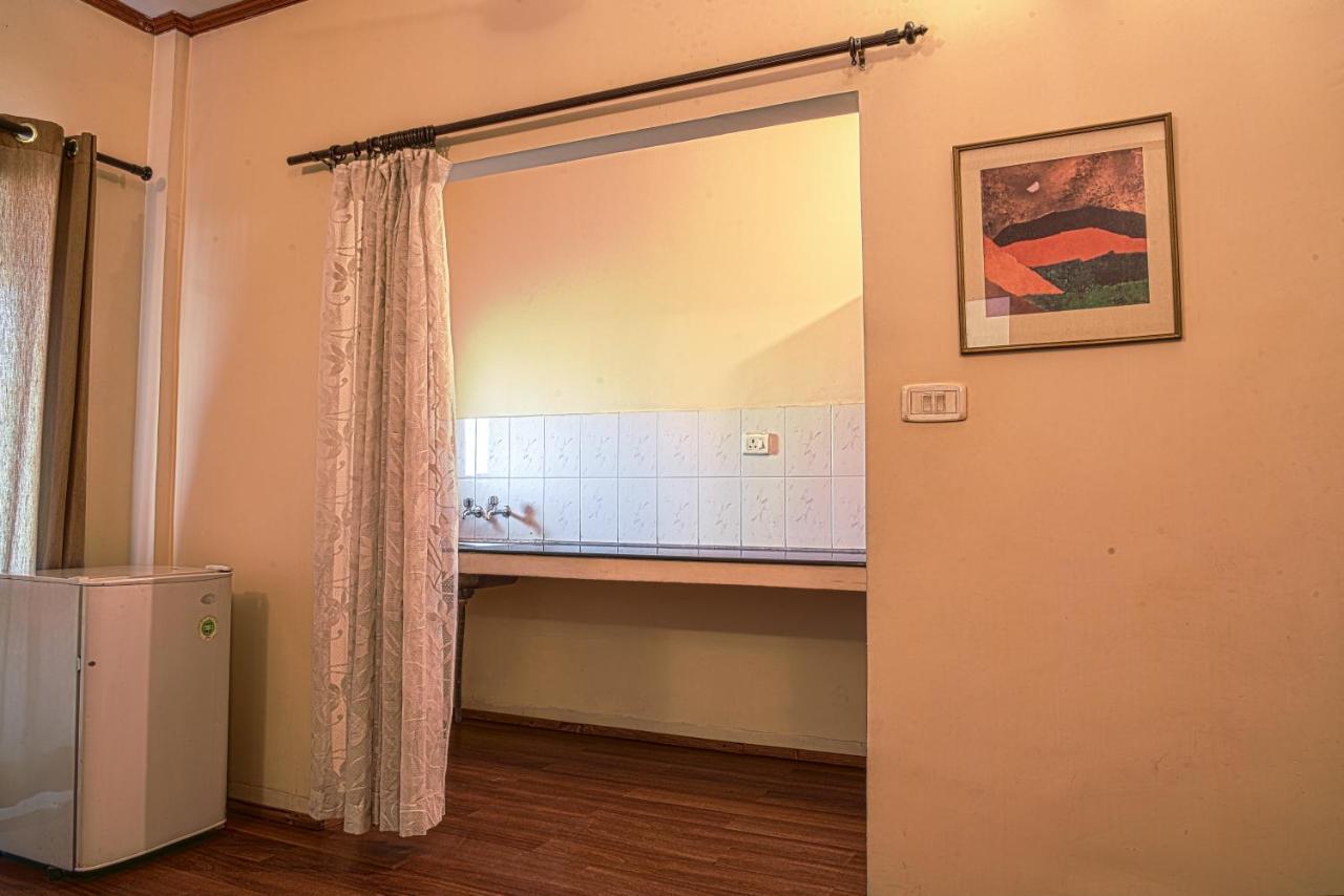 Landmark Hotels Guwahati Esterno foto