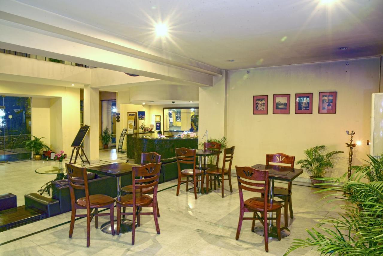 Landmark Hotels Guwahati Esterno foto