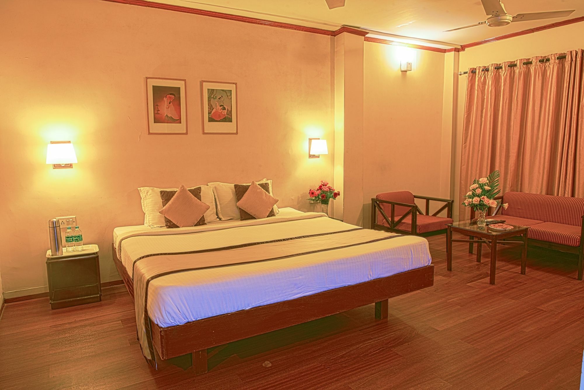 Landmark Hotels Guwahati Esterno foto